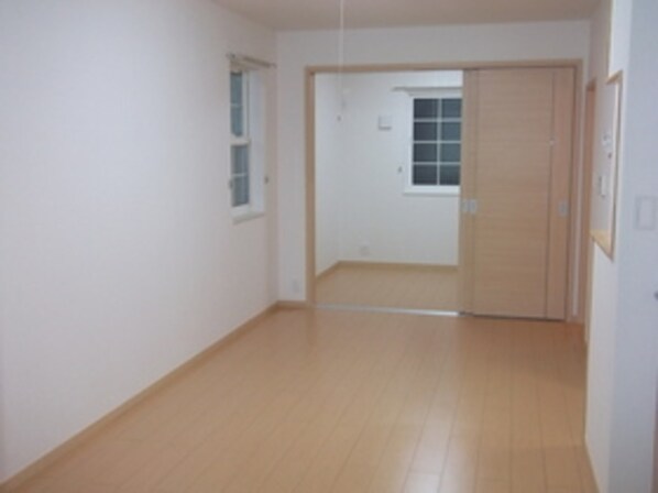 シャトレービサイドBの物件内観写真